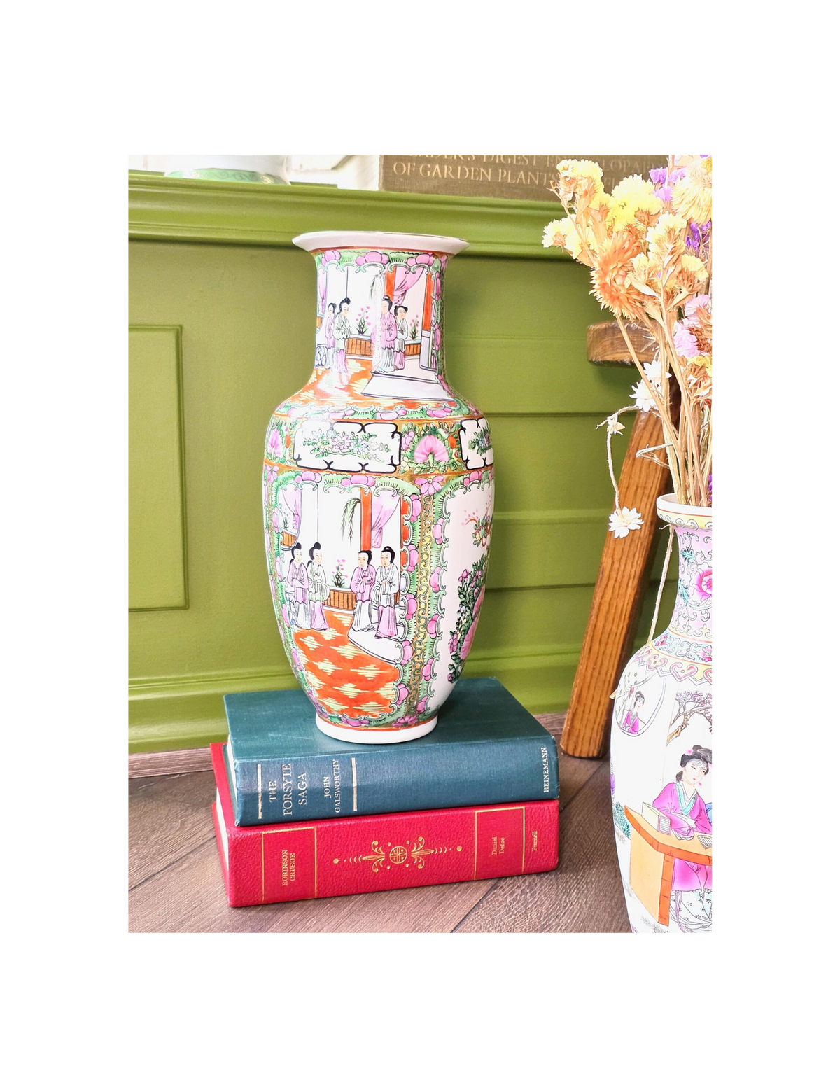 Chinese Famille Rose Qianlong Nian Zhi Vase